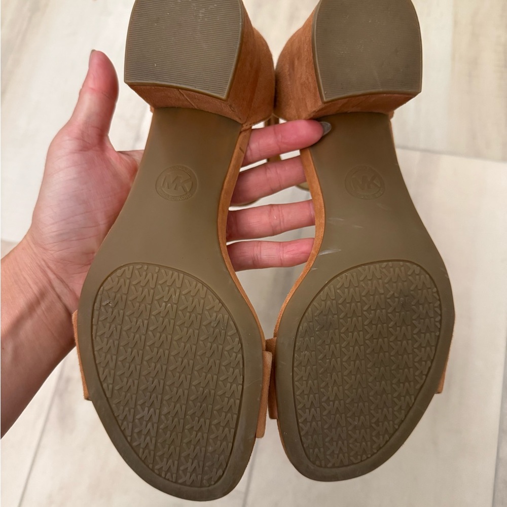 Micheal Kors Lena Chic Tan Block Heel Sandals - Picture 7 of 8